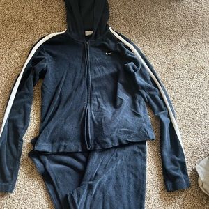 Nike matching sweatsuit set
